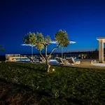 Villa Olea O' Luxury Living Pesadha